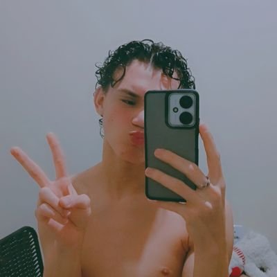 Ayan_gab's profile picture. AYAN 19y🩷
Army 💜
Evol🤍
❤️🏳️‍🌈