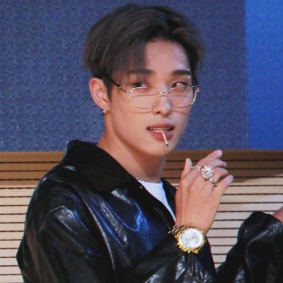 wiccaneros's profile picture. 24 | she/they | multi fandom | 🇨🇴🇵🇷🏳️‍🌈