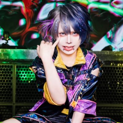SPKV_Shikipi's profile picture. SUPERKNOVA(@SPKV_Official)アイドル下手Gt. /作編曲/水色担当/🐱×2🐰×1/静岡県静岡市産/インスタのストーリーメイン