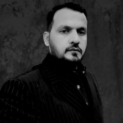 GhulamAbbas1512's profile picture. اپنا لکھا مجھے معیوب لگے🖋️
وقت لکھے گا تعارف میرا

old account @AbbasGhumman12