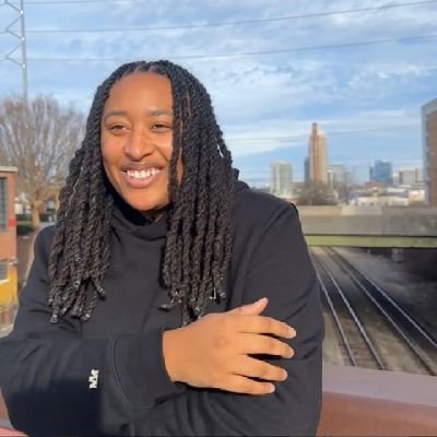 KendraNico42283's profile picture. 👩🏾‍💻$250k+ Principal Engineer (Ex SWE)
🇺🇸I help you land 6 Figure Tech contracts
100+ students hit 6 figs w Cyber/IT
👇🏽Free Tech Contractor Training