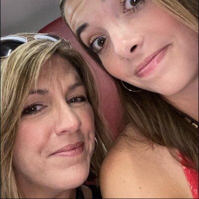 hansmaryfd's profile picture. Christian✝️ |proud mom 🏡 MAGA 🇺🇸MAHA Reds 🥎| chef 👩‍🍳 I Reading 📖 | Travel ✈️