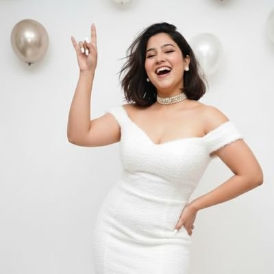 Enigvarya's profile picture. I’m mad mad 🕉 Hindu.
60 sec, 61 moods.
I post what I feel ... and it clicks. 
Stories. Vibes. Life ... all mine...♥️