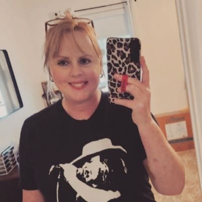 MichelleCasey_7's profile picture. Wife, Mom, & Grandma to little Moses! 💙 Blondes are noticed, but redheads are remembered!💋💋💋   I ❤️‍🔥 Jesus! Marc Bolan is my jam! 🎸