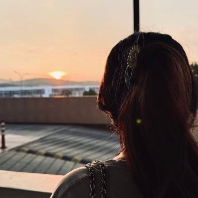 ddarshhinii's profile picture. 𝚠𝚑𝚊𝚝 𝚊𝚛𝚎 𝚢𝚘𝚞 𝚕𝚘𝚘𝚔𝚒𝚗𝚐 𝚏𝚘𝚛 ? 👀