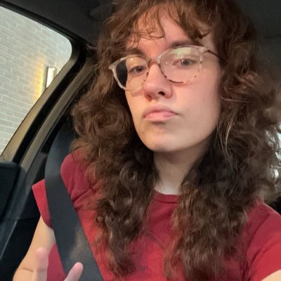 allthep0ets's profile picture. '*•.¸♡ she¡her // 21 // artist ♡¸.•*'