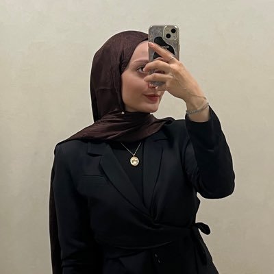 ukseroni's profile picture. gücenik macerada debelenen