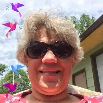 lindafowlerbury's profile picture. 󱢏