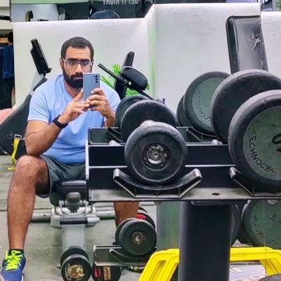 omarmohazzem's profile picture. بتاع كرياتيفتي / صاحب مزاج فلسفي