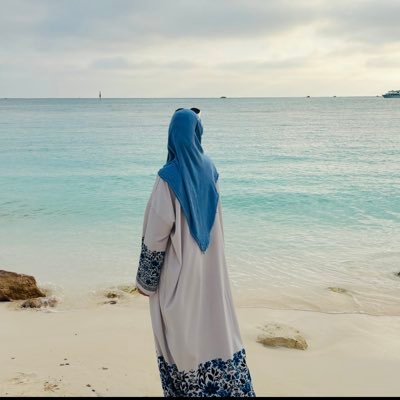 HagarSaif48's profile picture. يُغالِبُ الدُّنيا بقَلبٍ رَقِيق