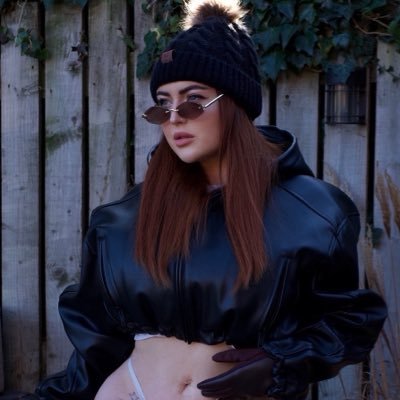 missnataliarae's profile picture. I know you’re curious⤵️