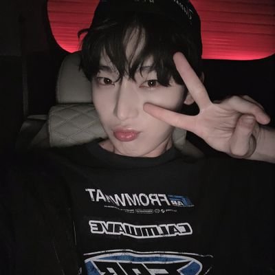 enhypenburgers's profile picture. Enhaholic 💔 | multi stan 
I love u all my gorginas oomfies