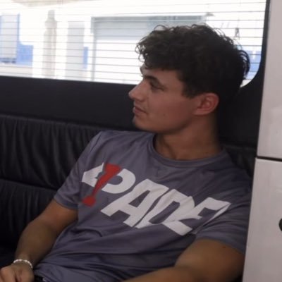 nordlichos's profile picture. mentally unstable until 2026