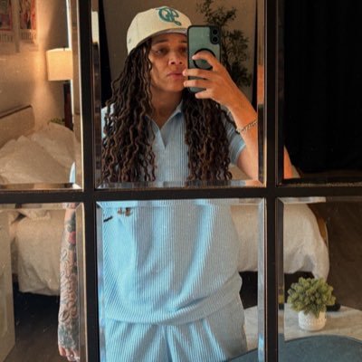 girlsloveRAYVO's profile picture. Having motion, not emotion!