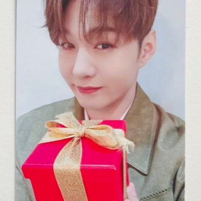 _subprise_'s profile picture. 쏟아져 내리는 별을 보다 설레는 마음 모두 너에게로