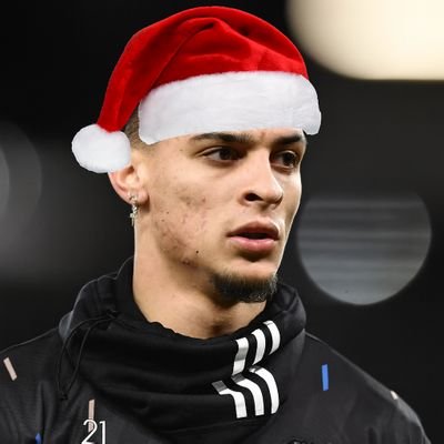 SegunUntd's profile picture. #Lakeshow CR7 🐐 @Manutd LeBron 🐐