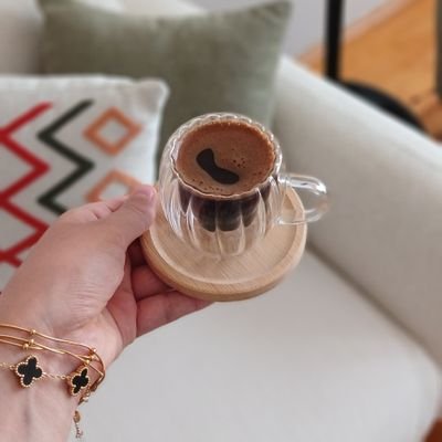 gulcan1080's profile picture. 