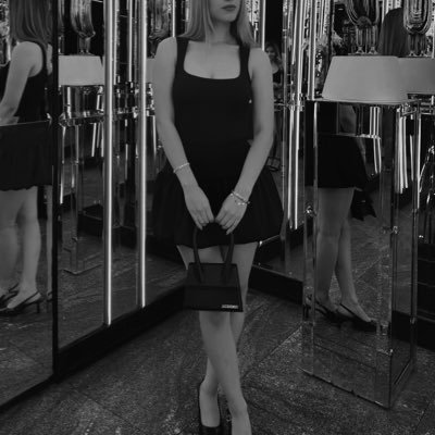 vaneessarangeel's profile picture. 