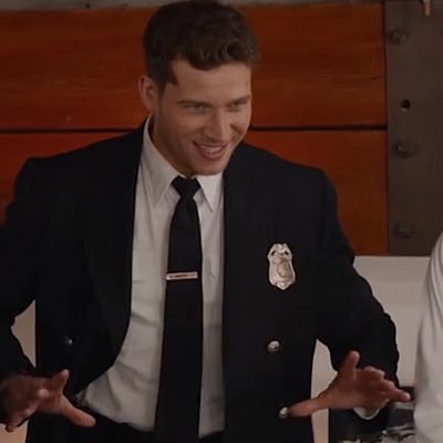 doe_eyed_buck's profile picture. 🍄☕️🚒🎶 || she/they || silly little wee woo firefighter show enthusiast