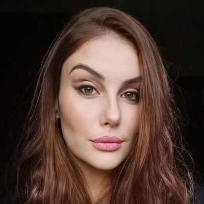 ViviLiebchen's profile picture. she/her #Antifa 🏳️‍🌈
new Account 😇