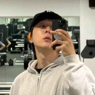 yooniija's profile picture. artificial ghost with no perception (she/her | 28yo)