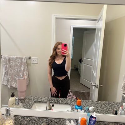 hunnigirlll's profile picture. I like attention, but I love tribute. Show me you’re serious before you open your mouth. $50 Tribute