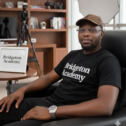 ChinmeJonah99's profile picture. Founder/CEO Bridgeton Sales Academy |speaker,writer,●join my growth circle~https://t.co/VcyRn77tkr