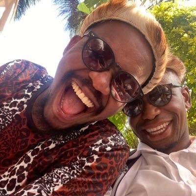 LindaGinya's profile picture. Creative smartypants @DrivethruSA

Radio presenter @Trufm