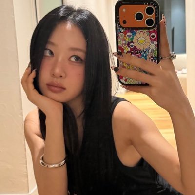 formulaofana's profile picture. don’t request me unless I know you lol