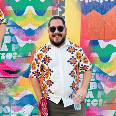 dinhorosso's profile picture. O escuro, às vezes, lembra o infinito. Às vezes me lembra o fim. XXX/XI/MMXXIV