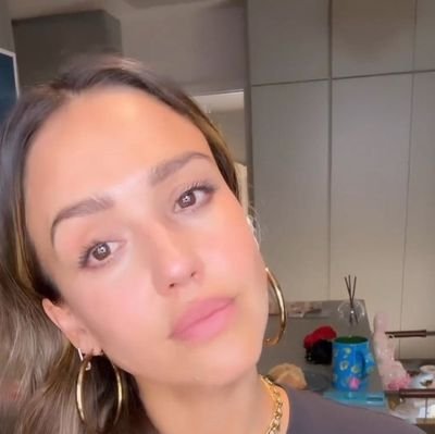 JessicaAlb14762's profile picture. The Honest Company Personal And Household Products Based In Los Angeles 🇺🇸🌎