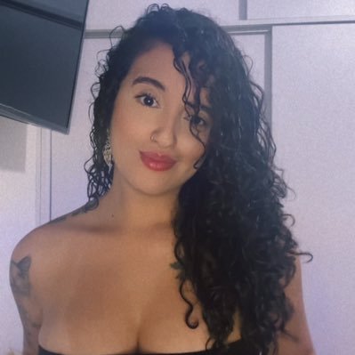 jecalujan's profile picture. Maestra vida 🙌🏽