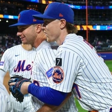 RemussySims's profile picture. BLM 🇵🇸 
 Artist, Simmer, former Band Kid, Collector of Big Boys 
 Minors DNF