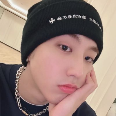 kmwooyng's profile picture. all you need is love, dreams and stray kids