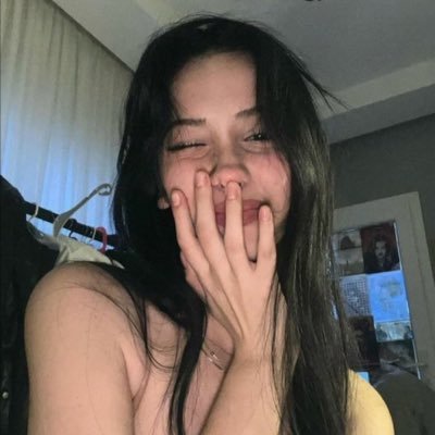 gozdeyimistee's profile picture. ben,keyfim ve kahyası | editlemeyi seven bi user🙌🏻