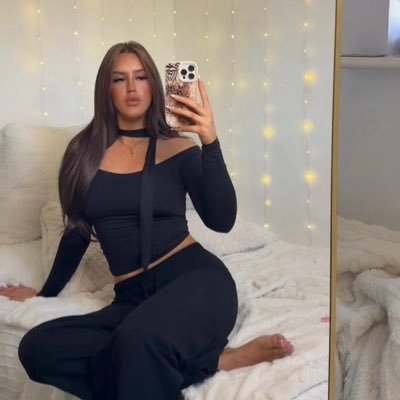 lose2lolly's profile picture. evil eastern european brat 🇵🇱 no idea what’s going on, silly men just keep funding my life ♡ @simpbucks4lolly