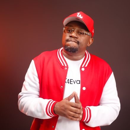 ShoeZ_K4Eva's profile picture. 🚫Photographer🚫Videographer
⏯️YouTube: K4Eva_TheFuture
➡️Email: sfiso.joel@gmail.com