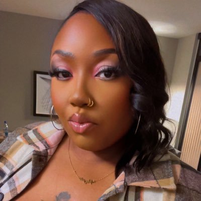 AllEyesOnV's profile picture. Nigga fuck yo twitter, bitches follow me in real life.| LakerGang 💜💛 | Mamba Mentality 🖤 | ColeWorld 💙 | Gag City 🩷