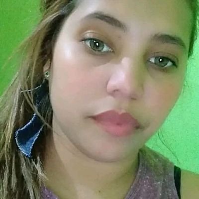 NieveRivar23936's profile picture. 