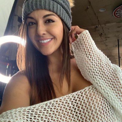 CorryBella93975's profile picture. 