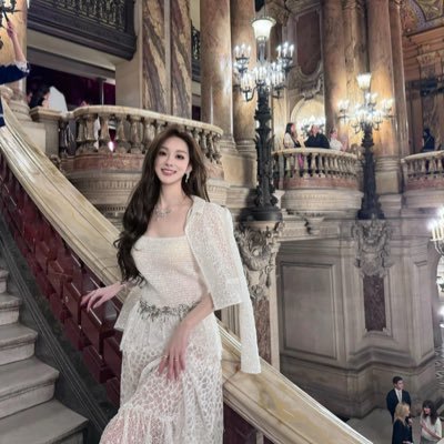 CarolyneRi5937's profile picture. Twitter benim için bir sosyal medya platformu değil, bir günlük.