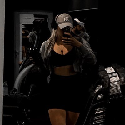 getfitbylaura's profile picture. Gym & Football | @lavrasophie | @bvb