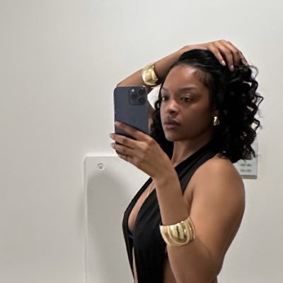 nnxchanel's profile picture. 25|IG: nxchanel|Dog mom