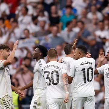 simon2318's profile picture. 