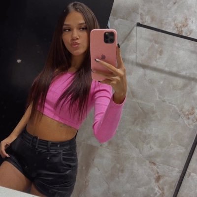 cxrol1's profile picture. 