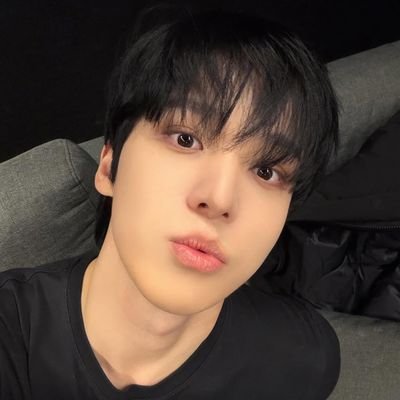 milaros24's profile picture. Jeongyunho🩷🩷