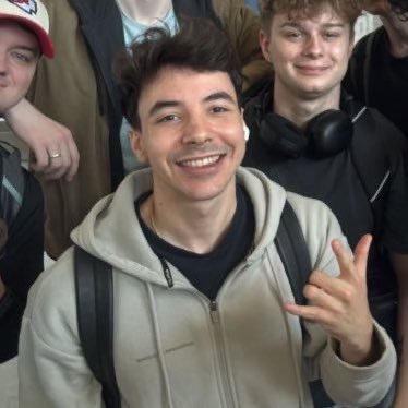 yurinaluvclub's profile picture. — #CRASHIES! . 𖥨᩠ׄ݁.ི𒂭۪۪۪۪᳝۟