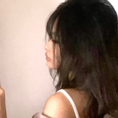 svere1gn's profile picture. im like hey what’s up Herro @applejcka