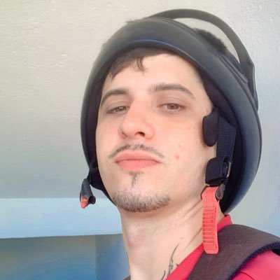 robertinh0calv's profile picture. 