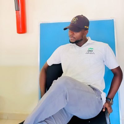 samarinshahoo's profile picture. A hustler! I sell handmade shoes